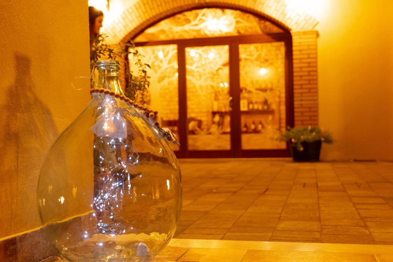 Agriturismo Casa Chiara Latina Bagian luar foto
